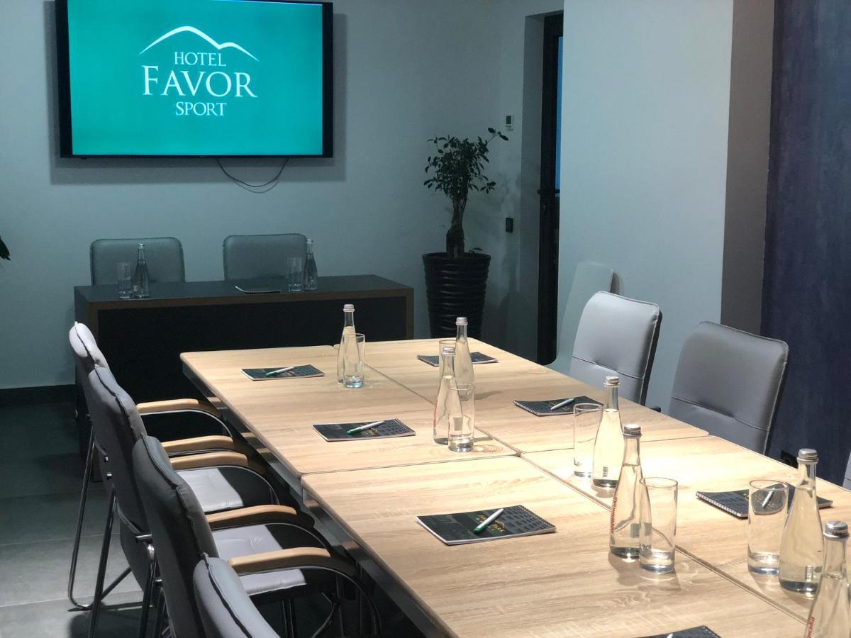 Favor Sport Hotel Κίεβο Εξωτερικό φωτογραφία